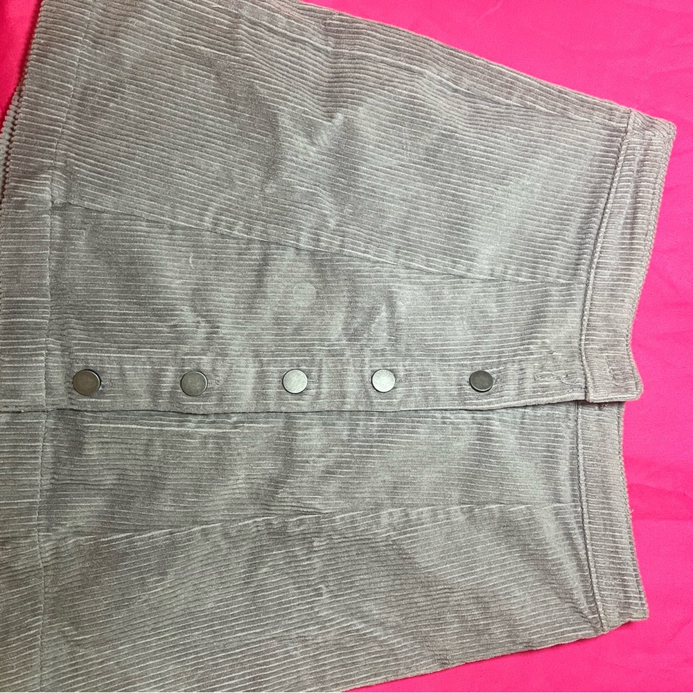 Corduroy silver buttoned up skirt